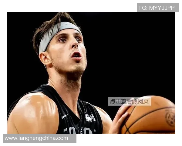 NBA季后赛关键球员表现分析与数据解读:全面揭示决胜时刻的影响力 NBA季后赛关键球员表现分析与数据解读:全面揭示决胜时刻的影响力