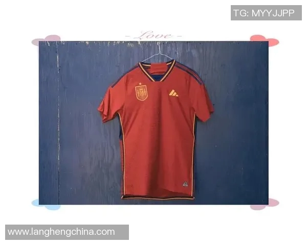 世界杯球衣设计风格大盘点 各国球队独特元素与创意解析 世界杯球衣设计风格大盘点 各国球队独特元素与创意解析