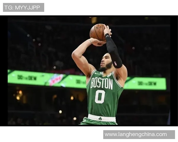 塔图姆赛后自信宣言 我们全力以赴配得上这场胜利 塔图姆赛后自信宣言 我们全力以赴配得上这场胜利