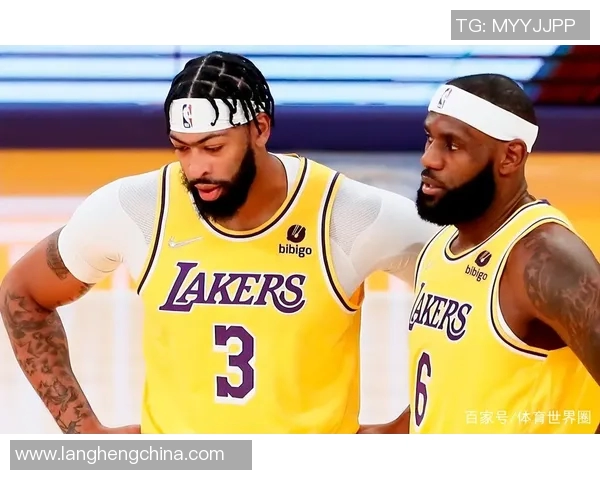 湖人更衣室现紧张气氛 浓眉与主帅爆发激烈冲突矛盾升级 湖人更衣室现紧张气氛 浓眉与主帅爆发激烈冲突矛盾升级