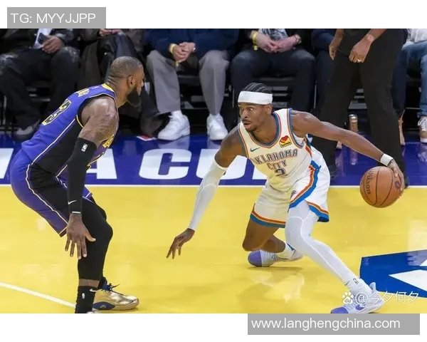 球迷炸锅:全明星这一行为引热议! 球迷炸锅:全明星这一行为引热议!