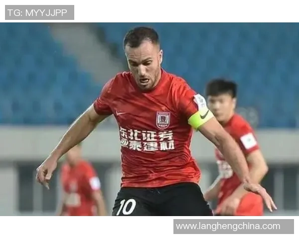 中国足球主帅回应归化球员计划 暂不考虑扩大规模