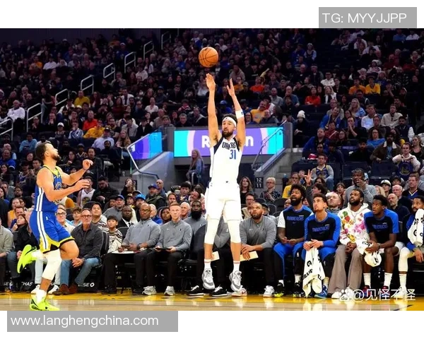 昔日王者因伤病困扰状态下滑未来道路选择成最大难题