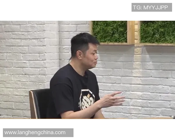 球员交易引发争议 社交媒体发声回应解读背后深层原因